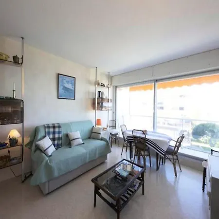 Nice Studio Beachfront Apartment