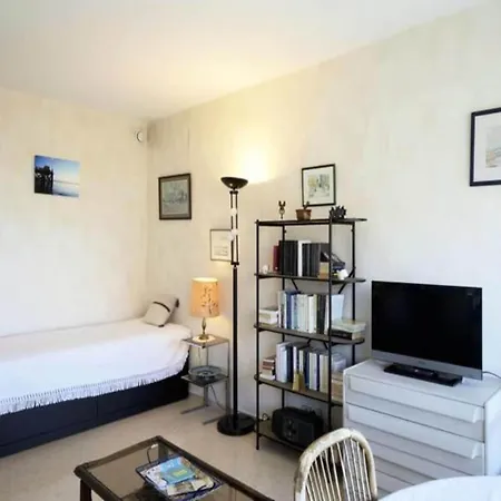 Apartment Nice Studio Beachfront